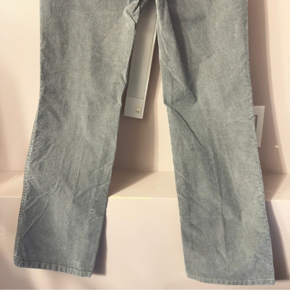 L.L Bean Standard Fit Corduroy Pants Gray Men Size 33 - Picture 8 of 9